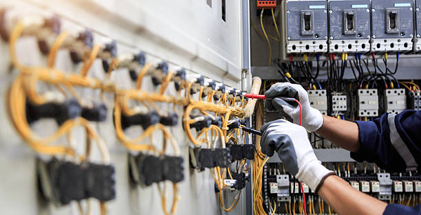 Professional Electrician technician working in Bridgewater Center, NJ